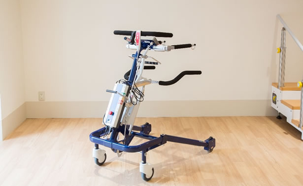 写真:ポポ 免荷式歩行器